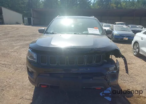 2018 Jeep Compass Trailhawk 4X4 из США, поврежденный, VIN 3C4NJDDB7JT129041